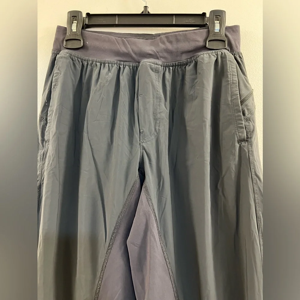 Lululemon Mens Track Pants Gray Studio Surge Gym Yoga